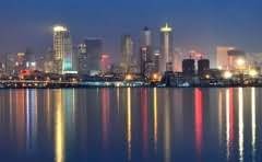 北极熊不会游泳吗?